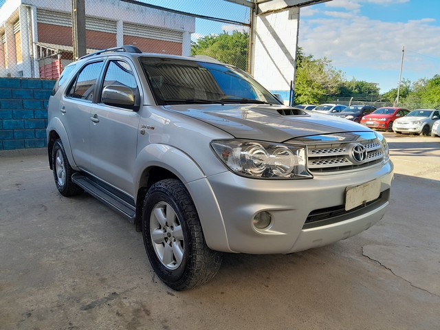 TOYOTA HILUXSW4 SRV4X4 2011 TOYOTA HILUXSW4 SRV4X4 2011