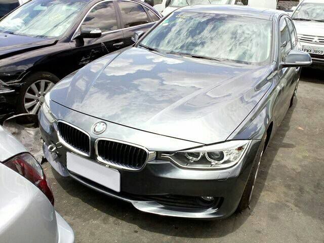 BMW  328i  Sedan BMW  328i  Sedan