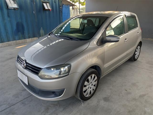 VOLKSWAGEN FOX 1.0 GII 2011 VOLKSWAGEN FOX 1.0 GII 2011
