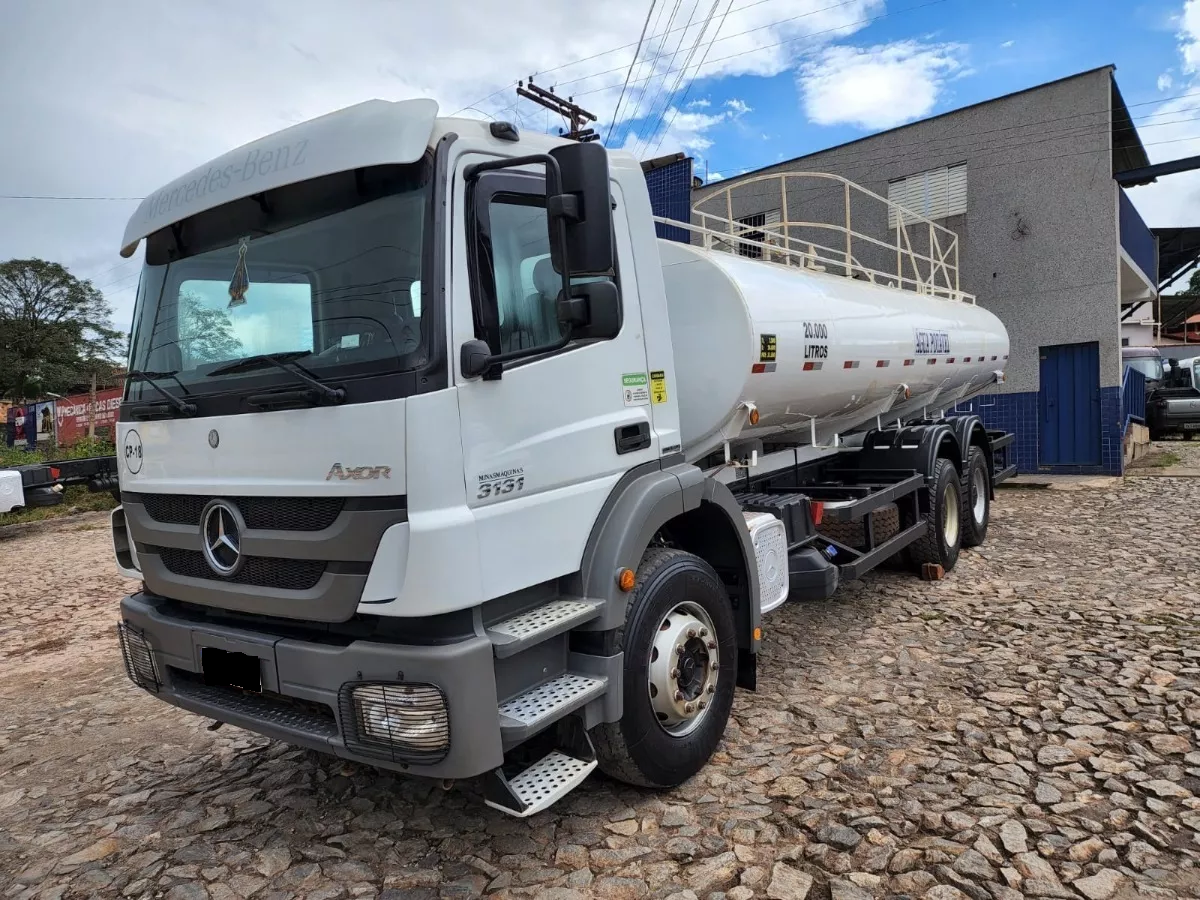 Mercedes-benz 3131 6x4 Ano 2014 Tanque Pipa 20.000 Litros Mercedes-benz 3131 6x4 Ano 2014 Tanque Pipa 20.000 Litros