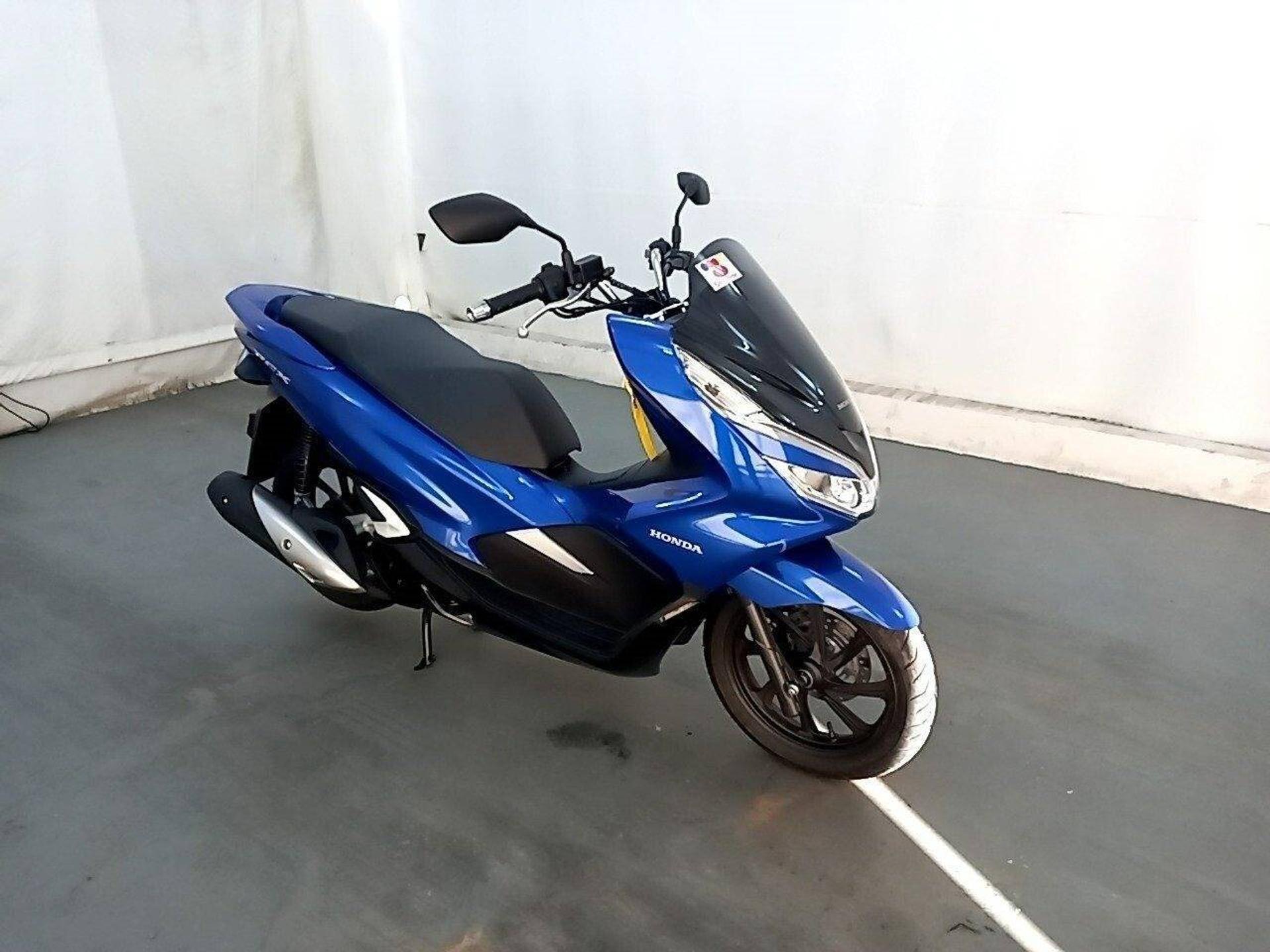 HONDA PCX DLX 2022 HONDA PCX DLX 2022