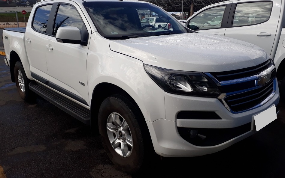 CHEVROLET S10 2.8 LT 4X4 CD 16V TURBO DIESEL 4P AUTOMATICO CHEVROLET S10 2.8 LT 4X4 CD 16V TURBO DIESEL 4P AUTOMATICO